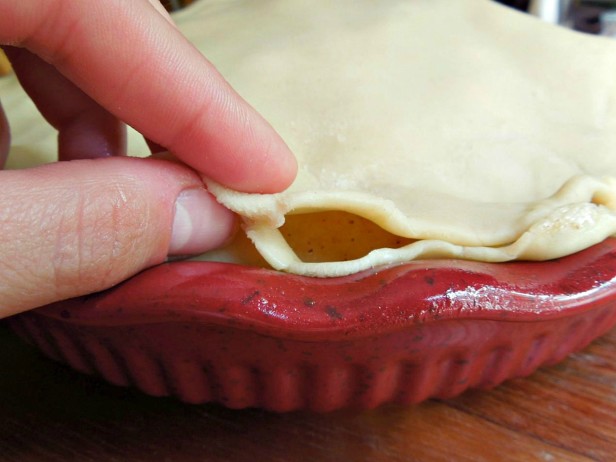 How to Make Pie Crust - Pinch Edges
