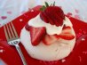 Dee's Quick and Easy Strawberry Meringues.(4 Ingredients, 5 Min