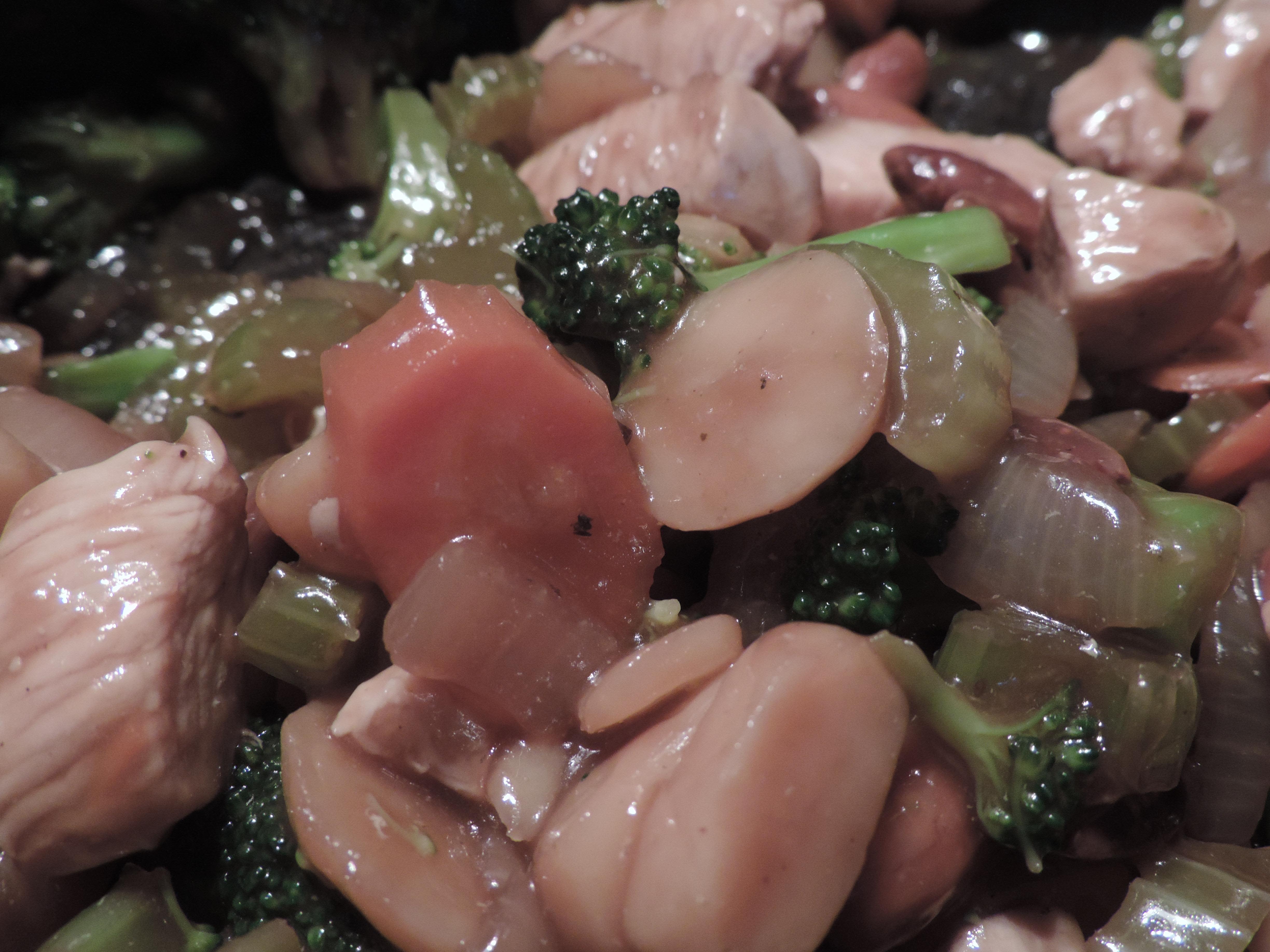 almond chicken guy ding