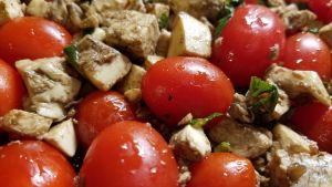 Balsamic Marinated Tomato And Mozzarella Salad Recipe Food Com