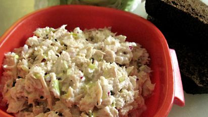 Smoky Tuna Salad Recipe Food Com 7 1/2 ounces of smoked tuna, drained 1/4 cup of golden raisins 2 celery stalks, diced 1 teaspoon of coriander, toasted and roughly chopped 1/2 tablespoon of apple cider vinegar 2 tablespoons of olive oil 2 tablespoons of finely. smoky tuna salad