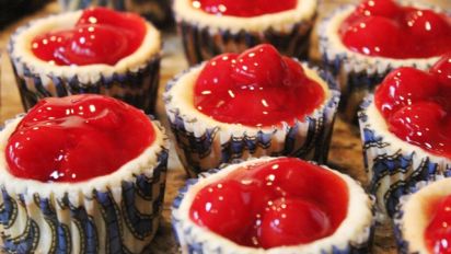 Featured image of post How to Make Mini Cheesecakes With Vanilla Wafers Paula Deen