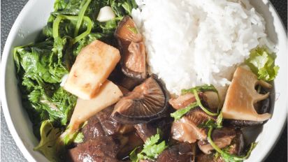 Stir Fried Chicken Black Mushrooms Bamboo Shoots And Spinach