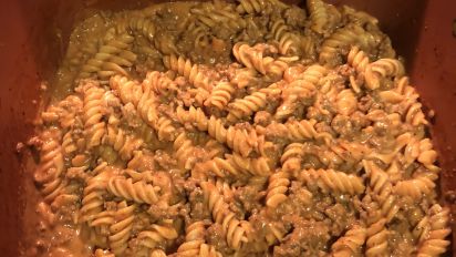 Beefy Salsa Macaroni And Velveeta Cheese Recipe Food Com Reviewed by millions of home cooks.