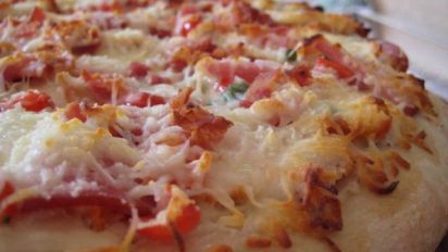 Featured image of post Steps to Make Chicken Cordon Bleu Pizza