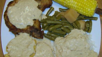 Southern Fried Pork Chops With Creamy Pan Gravy Recipe Food Com