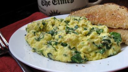 Almost Green Scrambled Eggs With Spinach Recipe Food Com