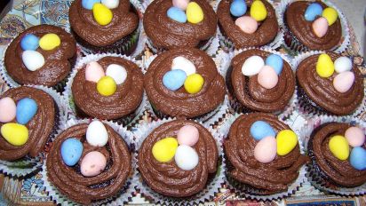 Low Fat Chocolate Buttercream Recipe Food Com Make sure the butter and cream cheese are both softened and the powdered sugar and cocoa powder are what is the best unsweetened cocoa for low carb chocolate buttercream frosting? low fat chocolate buttercream