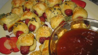 Pigs In A Blanket With Curried Ketchup Recipe Food Com