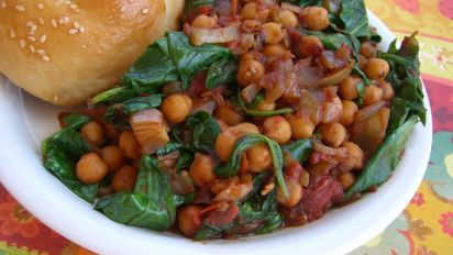 Tamarind Spiced Chickpeas And Spinach Recipe Food Com