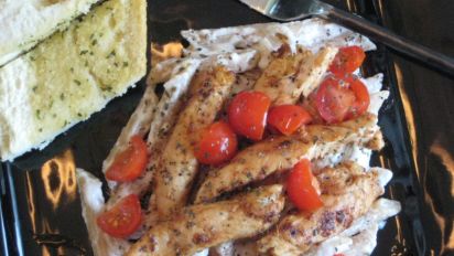 Bayou Pasta With Chicken Copycat Chili S Cajun Chicken Pasta Recipe Food Com