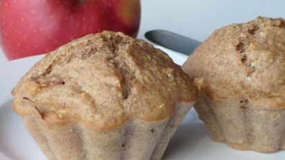 Diabetic Apple Oat Bran Muffins Recipe Food Com Cinnamon apple muffins are deliciously full of warm cinnamon, crisp apple and a scrumptious topping. diabetic apple oat bran muffins