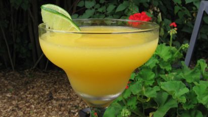 Frozen Pineapple Mango Daiquiri Recipe Food Com See recipes for frozen mango yoghurt, mango float too. frozen pineapple mango daiquiri