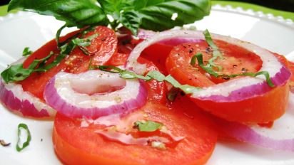 Ww Tomato Salad With Red Onion And Basil 2 Points Recipe Food Com