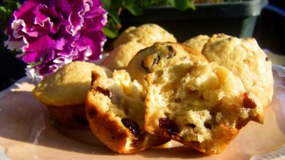 Macadamia Nut Cranberry Ginger And White Chocolate Muffins Recipe Food Com