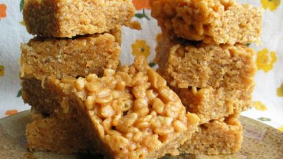 Peanut Butter Rice Crispy Treats Recipe Food Com Made with chocolate rice cereal, mini butterfinger candy bars, peanut butter cups and, of course, marshmallows, these awesome and delicious peanut butter rice krispie treats are all the sweet memories of childhood rolled into one easy treat. peanut butter rice crispy treats