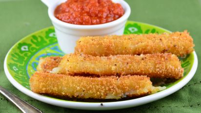 Fried Mozzarella Sticks