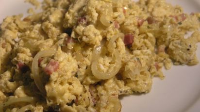 Nitko S Scrambled Eggs With Onion And Bacon Recipe Food Com Nitko S Scrambled Eggs With Onion And Bacon Recipe Food Com