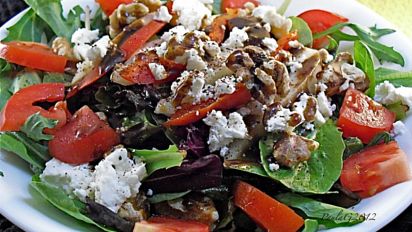 Pear Walnut Salad With Balsamic Vinaigrette Recipe Food Com