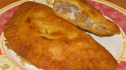 pastelitos de carne central american meat pies