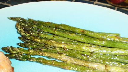 Olive Oil And Garlic Broiled Asparagus Recipe Food Com