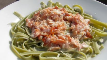 Spinach Pasta With Salmon And Cream Sauce Recipe Food Com