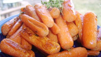 Roasted Dutch Carrots With Honey And Thyme Recipe Food Com