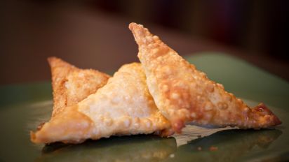 Just Like The Restaurant Crab Rangoon Recipe Chinese Food Com
