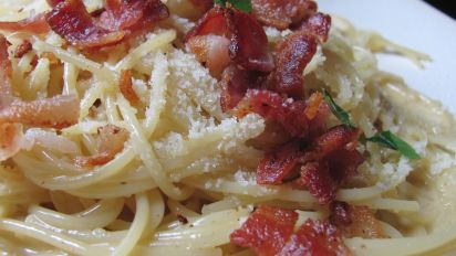 Spaghetti Carbonara For One Recipe Food Com This spaghetti carbonara is so creamy, the word creamy isn't creamy enough to describe its creaminess. spaghetti carbonara for one