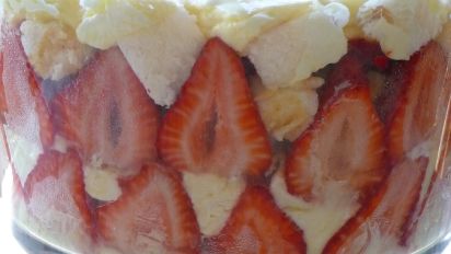 Strawberry Lemon Angel Food Trifle Recipe Food Com