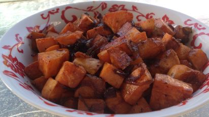 Carmelized Roasted Sweet Potatoes Recipe Food Com Reduce heat to medium and allow to simmer and reduce until there is about two tablespoons of syrup. carmelized roasted sweet potatoes