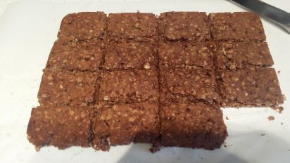 Chocolate Peanut Butter Oatmeal Protein Bars Recipe Food Com Pour this mixture over the softened oats and stir to combine. chocolate peanut butter oatmeal protein bars