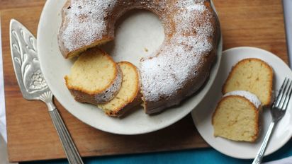 Best Sour Cream Pound Cake In The World Recipe Food Com