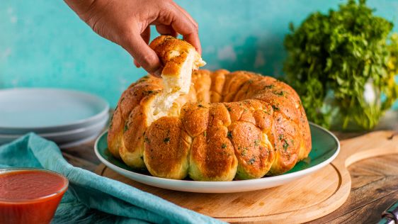 Pepperoni & Mozzarella Monkey Bread