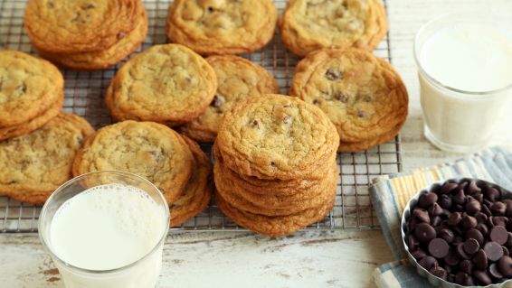Soft & Chewy Chocolate Chip Cookies