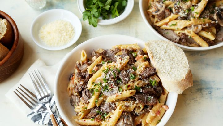 Copycat Applebees Creamy Penne Pasta With Sliced Prime Rib - 