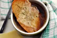 French Onion Soup With Cheese Croutons Recipe - Food.com