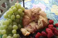 Baked Brie in Puff Pastry With Apricot or Raspberry Preserves Recipe 