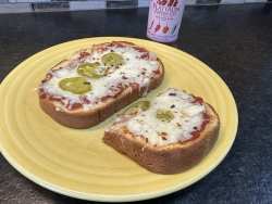 photo of Interesting cheese-on-toast (Pizza toast)