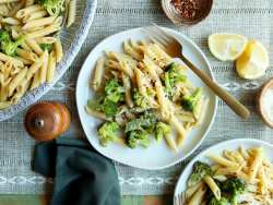Broccoli and Garlic Pasta