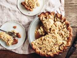 Easy Dutch Apple Pie