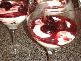 Low-fat Cherry Cheese Parfaits