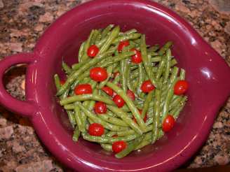 Green Beans and Tomatoes in a Pesto Vinaigrette