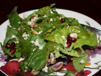 Spring Mix Salad With Pomegranate, Honey Dressing and Toasted P