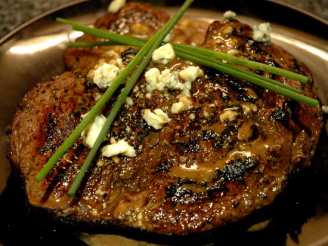 Balsamic Rib-Eye Steak With Bleu Cheese Sauce
