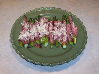 Baked Asparagus Wrapped in Prosciutto