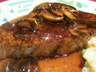 Peppered Tuna With Mushroom Sauce