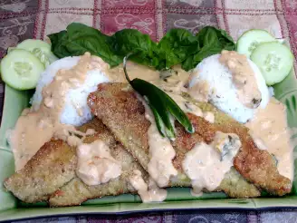 Fried Catfish With a Creamy Thai Sauce
