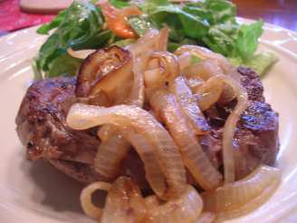 Spicy Filet Mignon With Grilled Sweet Onion