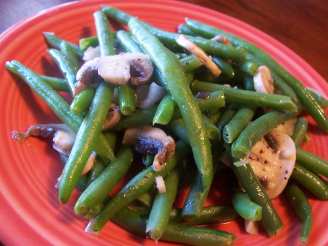 Sautéed Green Beans With Mushrooms and Onion